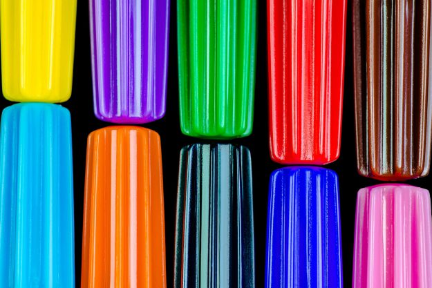 Mehr Mut und mehr Farbe beim Logo!